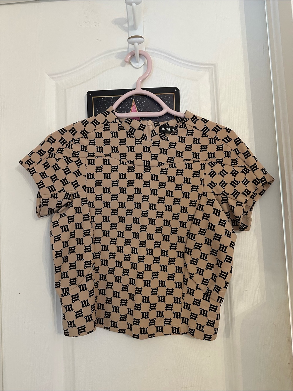 MISBHV beige top